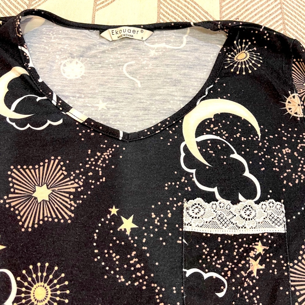 Women’s Nightgown